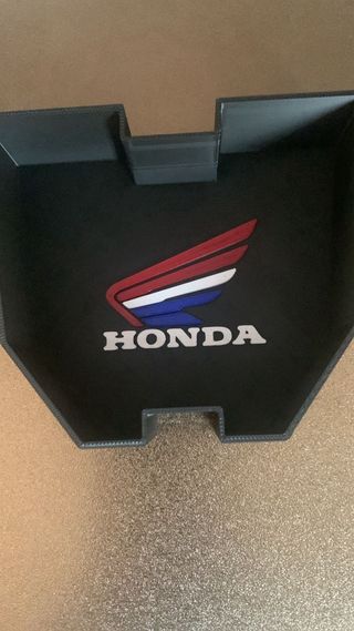 Cajón Logo Honda ADV 350