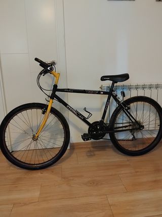 Bicicleta Montaña Strongman Negra/Amarilla