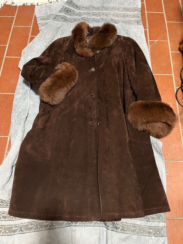 Montone donna in pelle scamosciata marrone