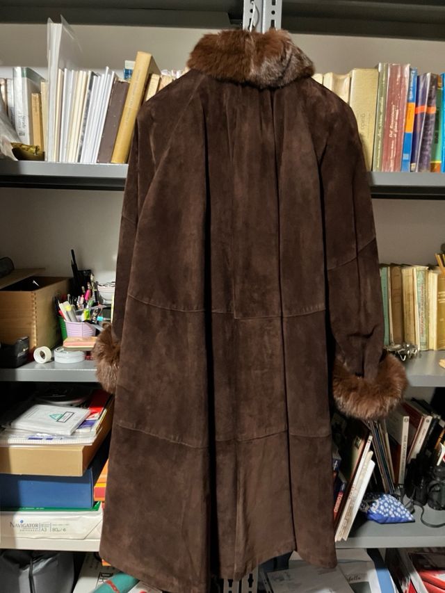 Montone donna in pelle scamosciata marrone