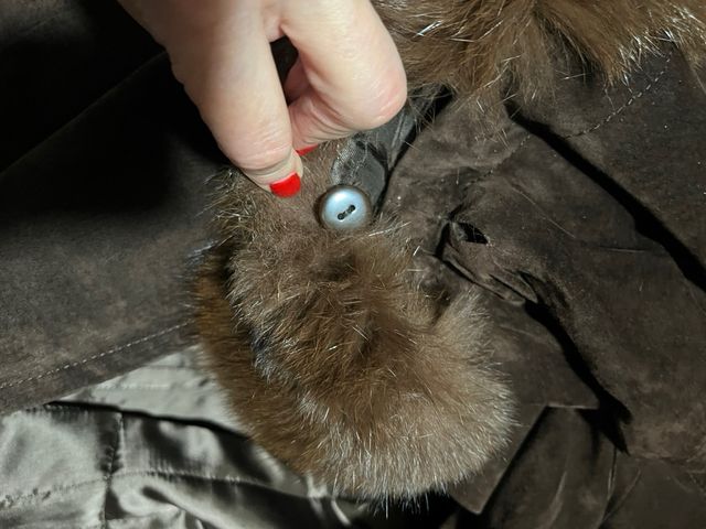 Montone donna in pelle scamosciata marrone