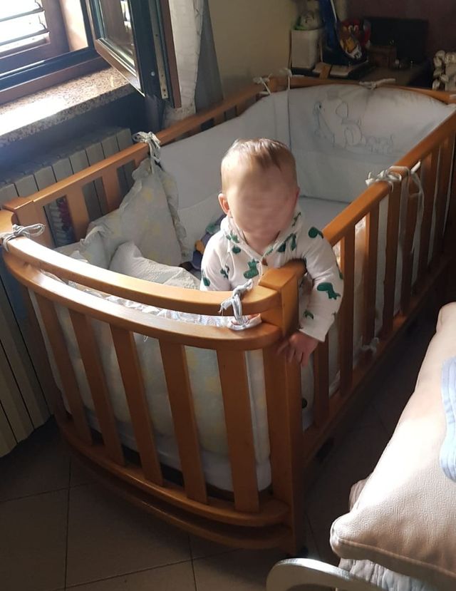 Lettino Foppa Pedretti in legno usato