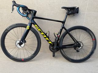 Bicicleta de carretera Scott adict rc pro