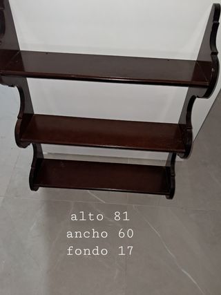 Estantería de madera para colgar