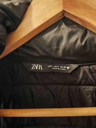 Chaleco acolchado negro Zara