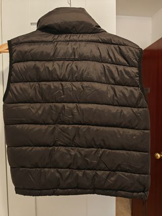 Chaleco acolchado negro Zara