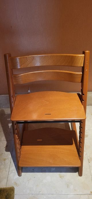 Trona Stokke madera