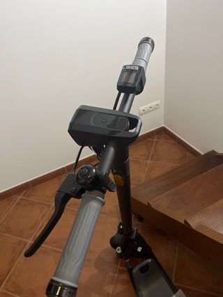 Patinete Eléctrico Negro
Modelo KQi100p
