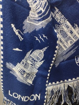 Bufanda Londres Azul y Blanca