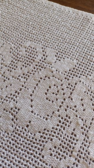 Runner uncinetto bianco