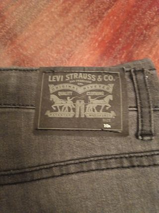 Pantalón Corto Levi's Gris Talla 10AÑOS