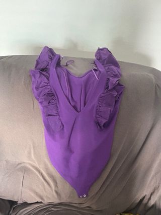 Conjunto body y falda