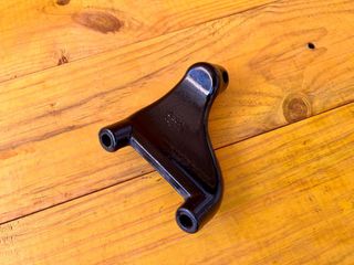 Soporte estribera pasajero Derecho Harley Davidson