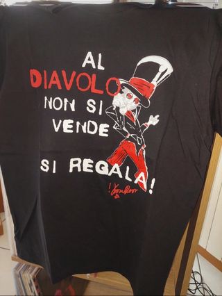 Maglietta Vasco Rossi Al Diavolo Non Si Vende.
