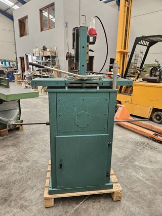 MAQUINARIA CARPINTERIA