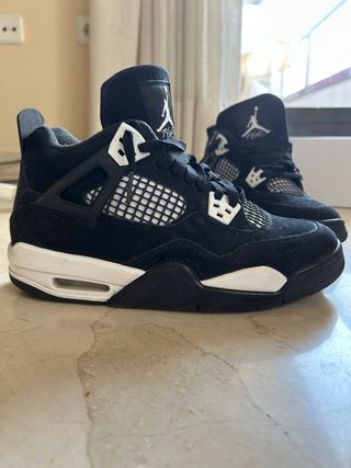 Jordan 4 White Thunder 2025