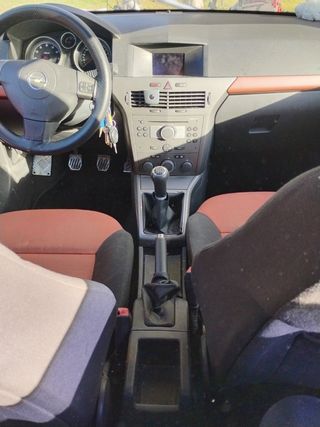 Opel Astra 2005