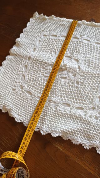 Copricuscino quadrato uncinetto bianco