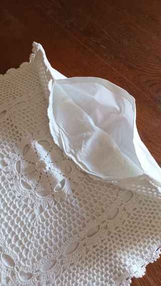 Copricuscino quadrato uncinetto bianco