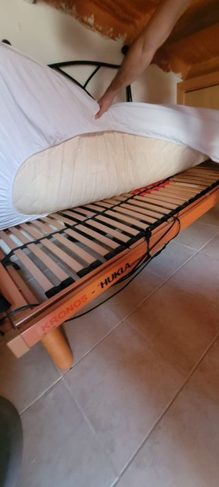 Cama articulada Hukla madera marrón