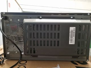 Microondas LG MH6535GIB con grill