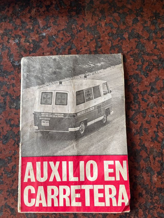 Libro Auxilio en Carretera