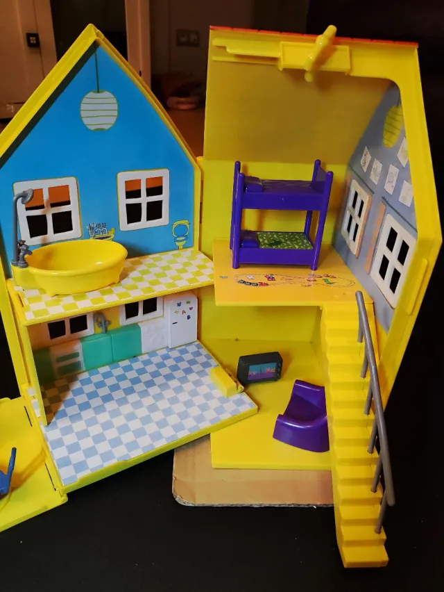 Casa y colegio de Peppa Pig
