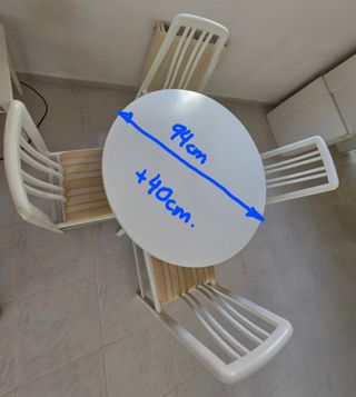 Mesa redonda extensible + 4 sillas
