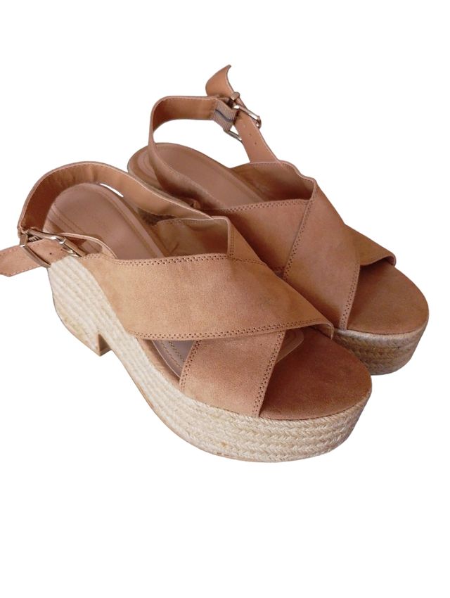 Sandalias de cuña marrones