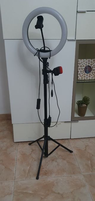 Aro de luz con trípode y soporte móvil