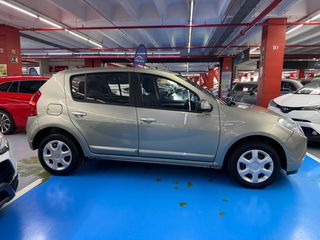 Dacia Sandero 2009