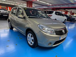 Dacia Sandero 2009