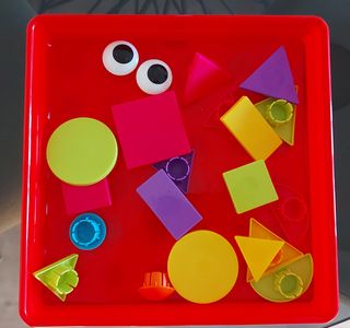 Pack 2 juegos: uno de formas y otro de colores