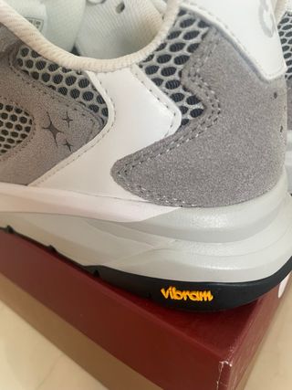 Scarpe da running Vibram grigie