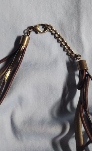 Collana con pendente ovale