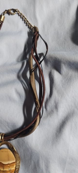 Collana con pendente ovale