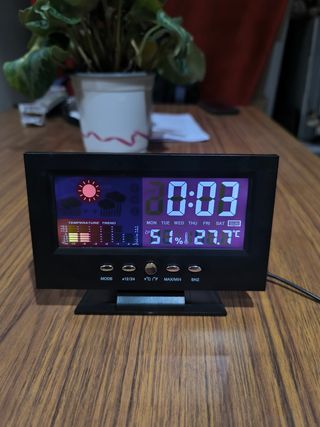 Reloj Digital LED Multicolor