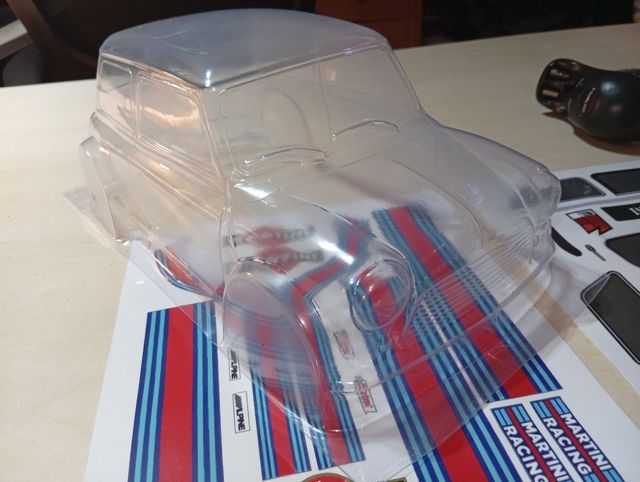 CARROCERIA MINI RC 1:10 + COSAS RADIOCONTROL