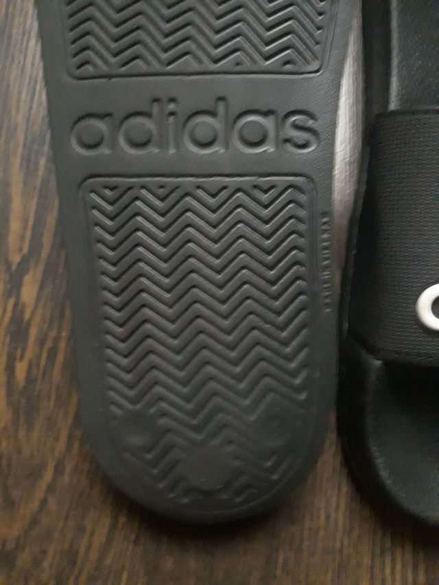 Chancletas Adidas Negras