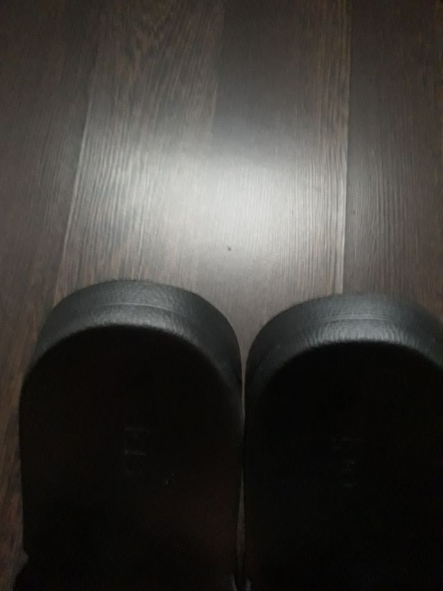 Chancletas Adidas Negras