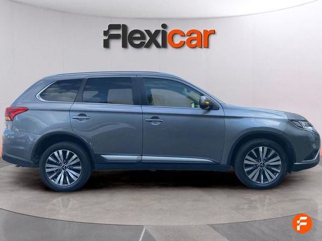 Mitsubishi Outlander 200 MPI Kaiteki CVT 2WD 7 Plazas