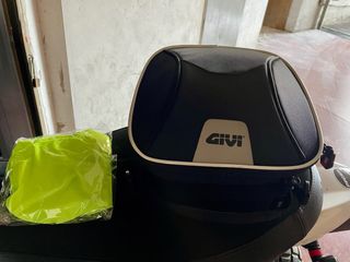 Borsa Serbatoio Givi xs319 + flangia BF50 Suzuki