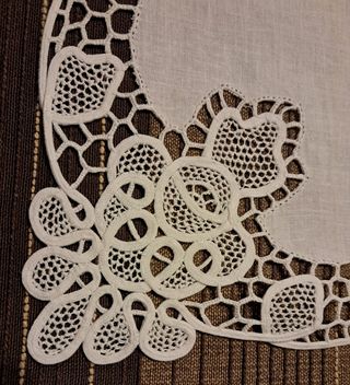 Set 5 centri ricamo pizzo