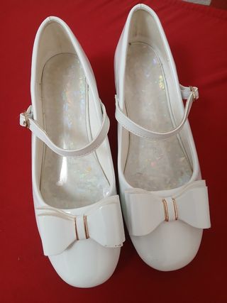 Zapatos de fiesta para niña