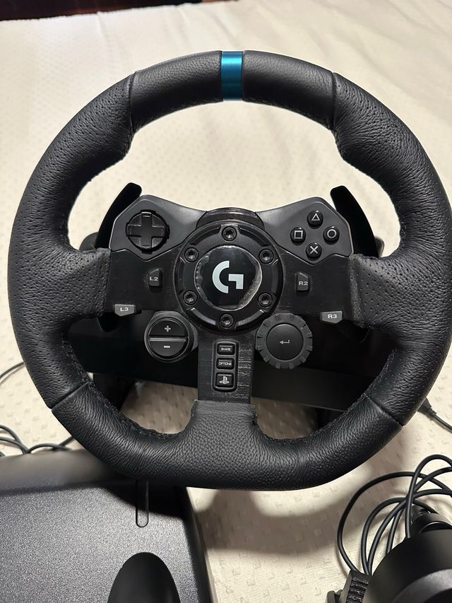 Volante Logitech G923 con Pedales y Palanca