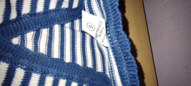 Rebeca de bebé a rayas