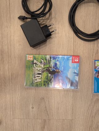 NintendoSwitch + FIFA 19 + Zelda + Mando + Funda