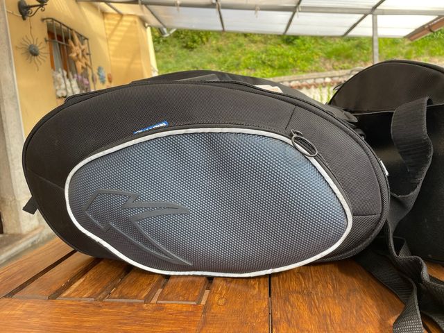 Borsoni da moto neri