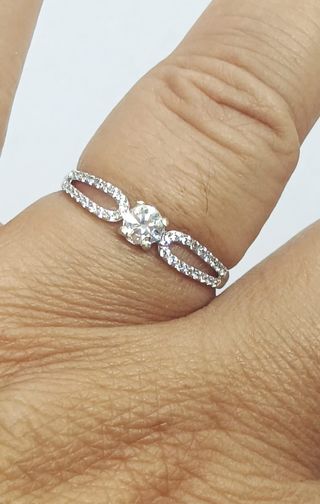 Anillo Diamante 0.26CT y Oro blanco 
