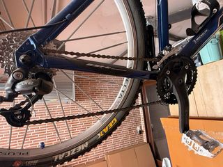 Bicicleta de Montaña BH Azul. De regalo un casco 